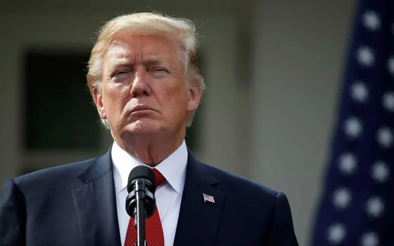 ইরানে আবার হামলা চালানোর কথা ভাবছেন ট্রাম্প: দ্য ওয়াল স্ট্রিট জার্নাল